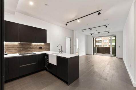 London, SE1P - property photo