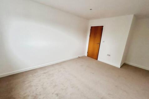 Hatherley Lane, Cheltenham photo 4