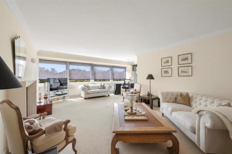 Flat 16, Burghley House-6.jpg
