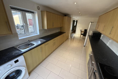 6 Bedroom Student Accommodation.
