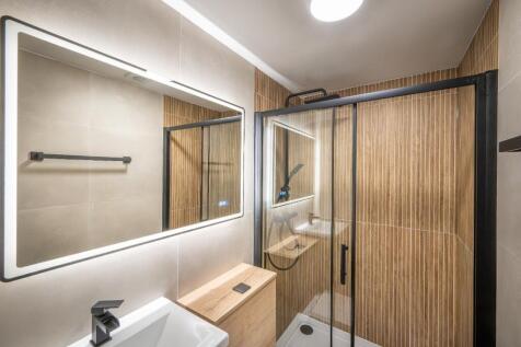 Ensuite