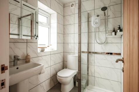 Annex Shower Room