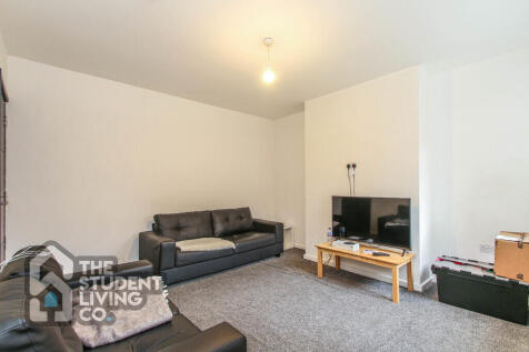 Watkin Street, City Centre photo 4