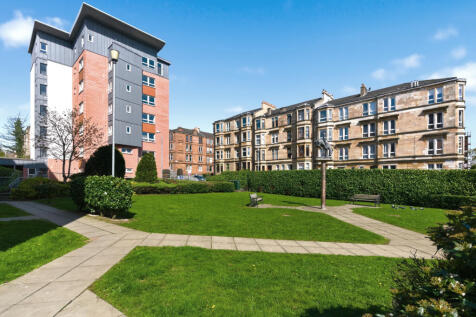 11 (5F3) Finlay Drive, Dennistoun, Glasgow, G31 2B