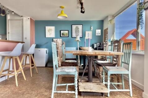 Dining area.jpeg