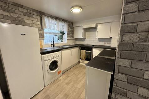 51a Kitchen.jpeg