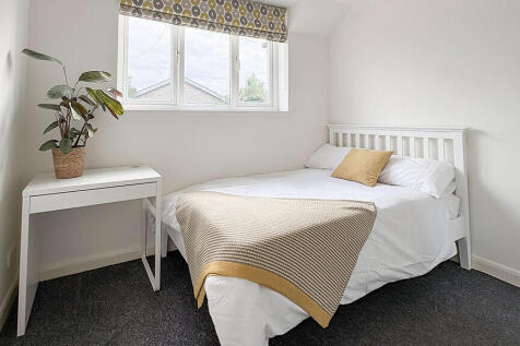Room 2 at No53 En...