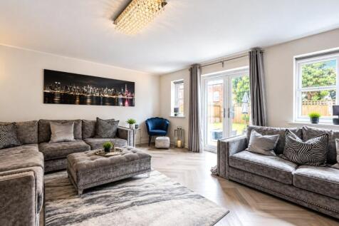 Egret Close, Cressington, Liverpool, Merseyside, L19 photo 3