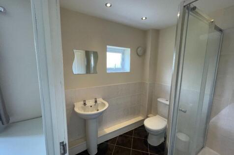 Room 3, Stanley Avenue, CB4 photo 5