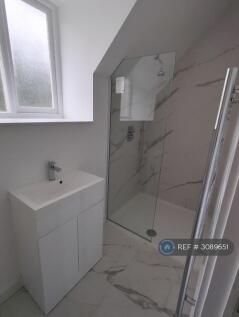 Master Ensuite