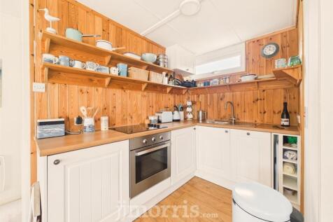 Kitchen Area (Open Plan)