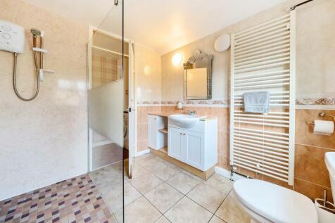 DOWNSTAIRS SHOWER WET ROOM.jpg