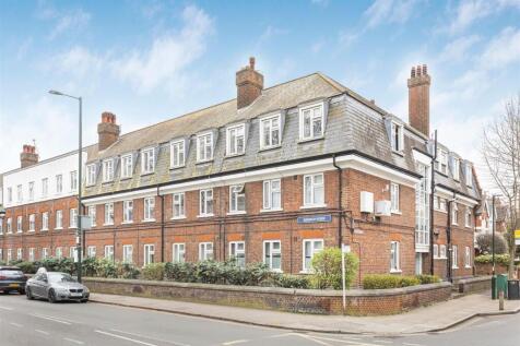 London, SW14 - property photo