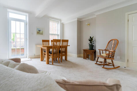 3-S6-HunmanbyHall