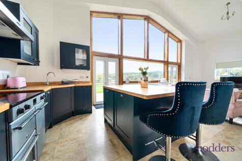 5e19fecd-3085-49f...