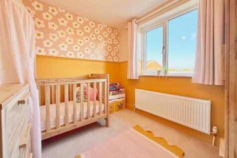 nursery_flashgun_balanced.jpg