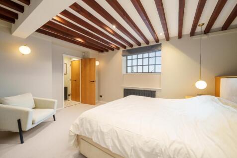 Aberdeen Wharf 1 ...