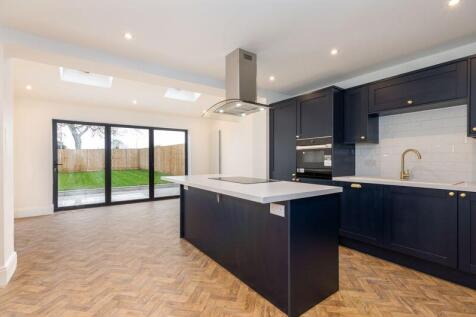 Manse Green Close, Ashton in Makerfield, WN4 9BU photo 2