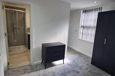 Studio flat on 14 St Marys Place, Bury, , £650/mo