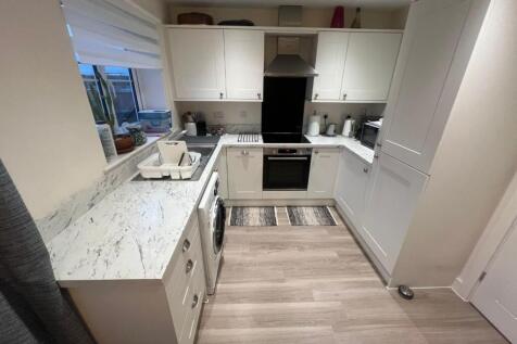 Woodroffe Drive, Crowland photo 4