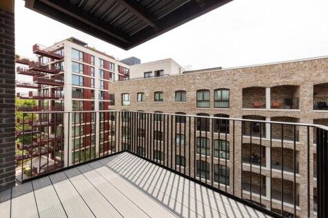 Quincy House - Il...