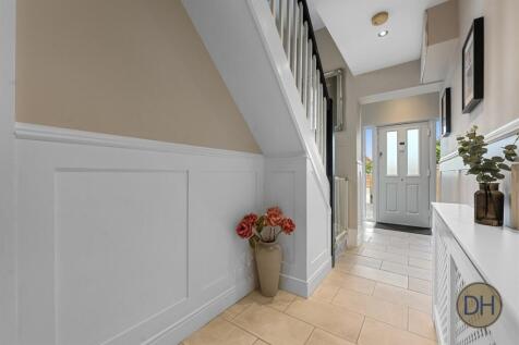 Nine Ashes Farm Cott