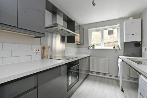 4-bed flat on Flat G, Tapton House, Broomhill, S10, £1,326/mo