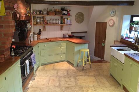 kitchen 2.JPG