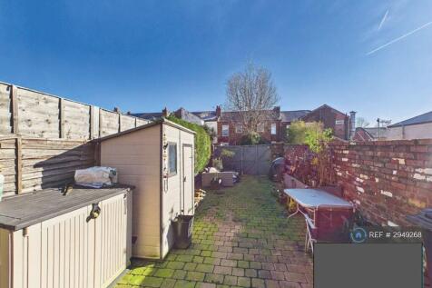 Moorside Road, Manchester, M27 photo 3