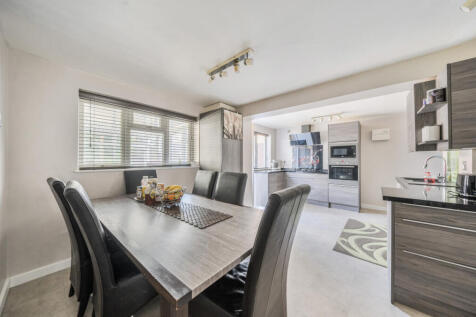 1318790-7-686d720...