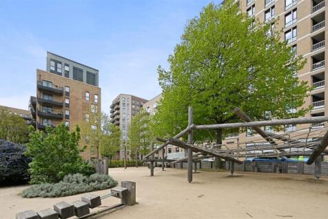 27, Trevillion Mansions - Playground9 (1).JPG