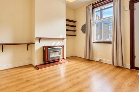 Elm Grove, Bishop's Stortford, Herts, CM23 photo 4