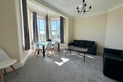 Allerton Lodge Flats, Falkland Mount, Leeds, West Yorkshire, LS17 photo 3
