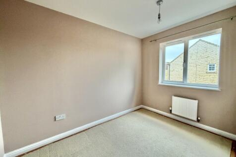 Chapman Way, Eynesbury, St Neots, Cambridgeshire photo 4