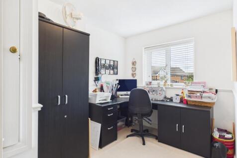 CAM03729G0-PR0056-STILL045