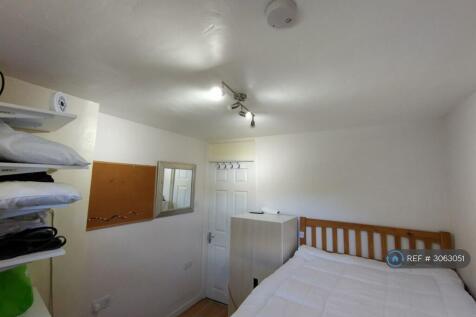 The Hornbeams, Harlow, CM20 photo 5