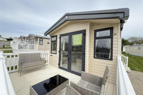 St Austell, PL26 - property photo