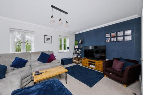 First floorLiving room