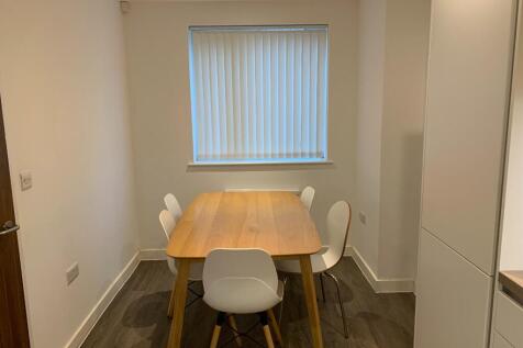 40 Moss Lane West, Manchester, M15 5PD photo 4