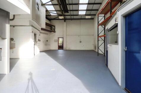 Light Industrial to rent Image 3
