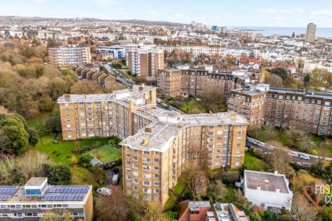 Furze Croft, 122-008.JPG