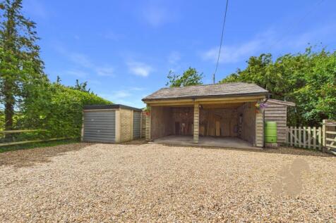 Carport &amp; Garage