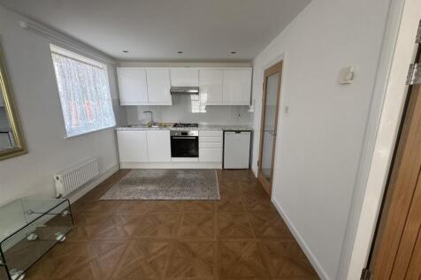 Recently Fitted Kitchen