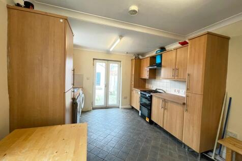 Strode Road, Willesden photo 3
