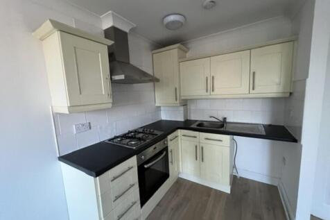 Station Road, Kiveton Park photo 3