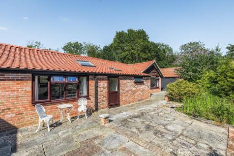 The Hen House, Ho...