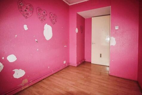 6af110cd-bedroom 20three.JPG