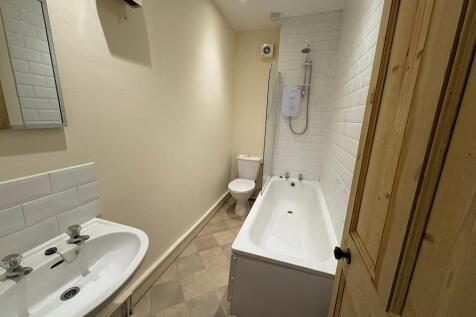 The Grove, Bedford, MK40 photo 5