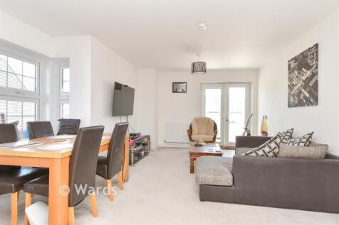 Lounge/ Dining Area