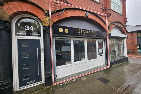 32 Market Street - shop front.jpeg